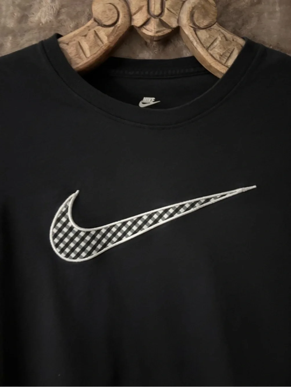 Nike T-Shirt Women’s Size M Black with White Patterned Swoosh